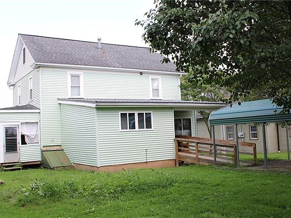 3rd image of 675 Water St