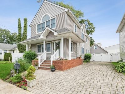 645 Jennings Ave, West Hempstead, NY, 11552