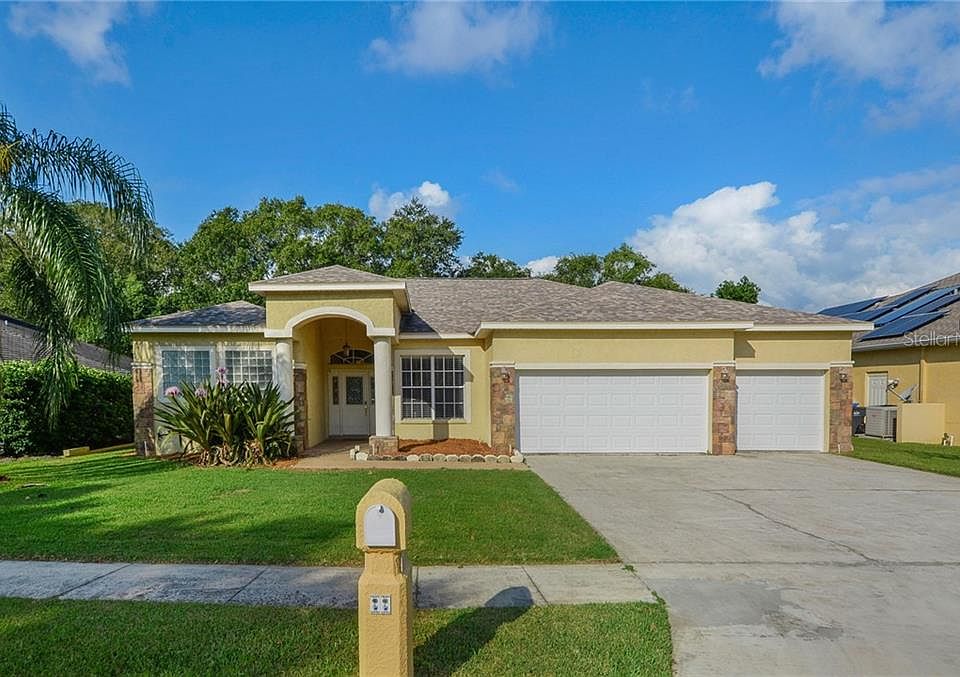 1st image of 14904 Devonshire Woods Pl