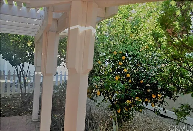 1512 E Beringer Dr — Photo 5