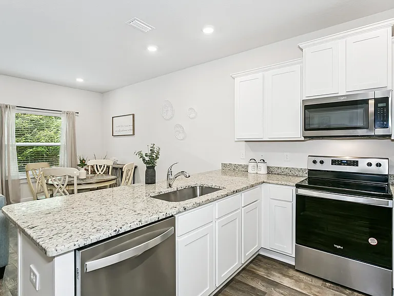 1535 Iroquois Ct — Photo 9