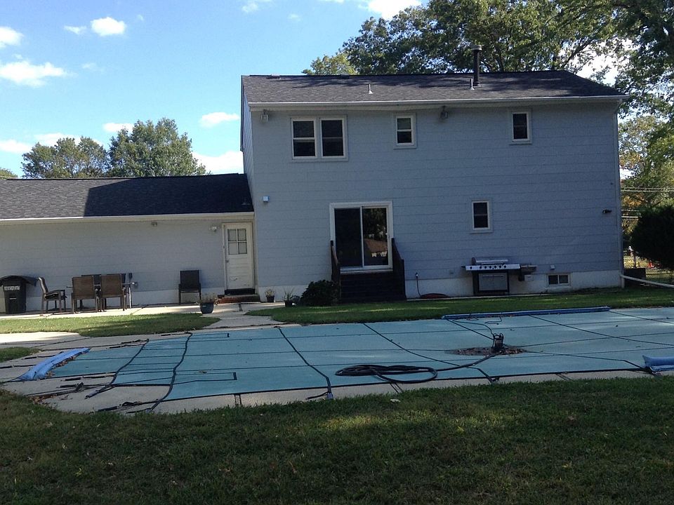 2nd image of 1 Oxford Dr