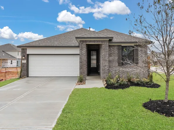 2714 Jumeirah Ln, La Marque, TX 77568