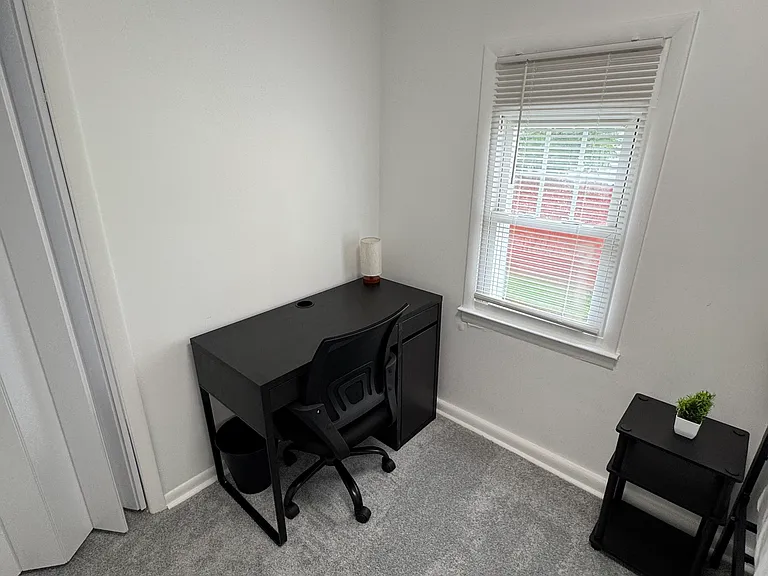 92 Crocker Ave #1 — Photo 7