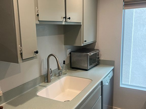 5th image of 5205 Summertime Ln