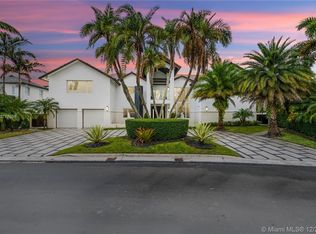 5274 NW 94 Doral Pl, Doral, FL 33178