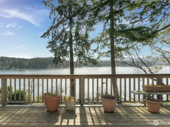 5315 Sunrise Beach Road NW, Olympia, WA 98502