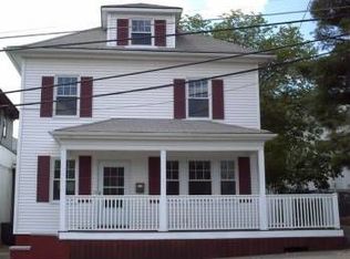 8 Mount Pleasant Ave, Providence, RI 02908