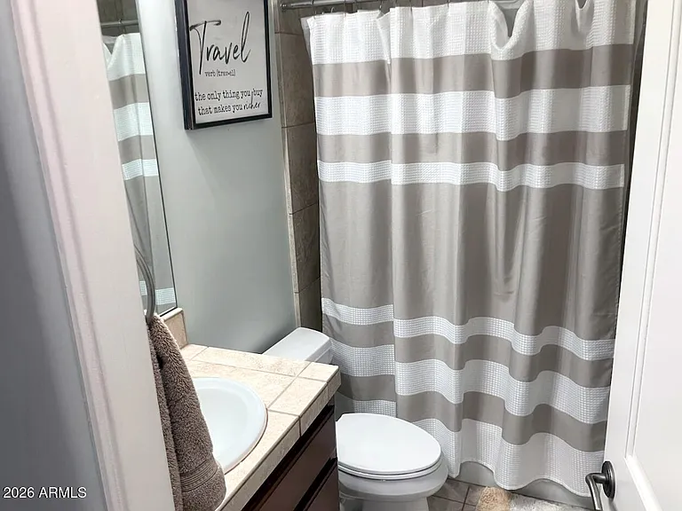 6601 E Paradise Dr — Photo 5