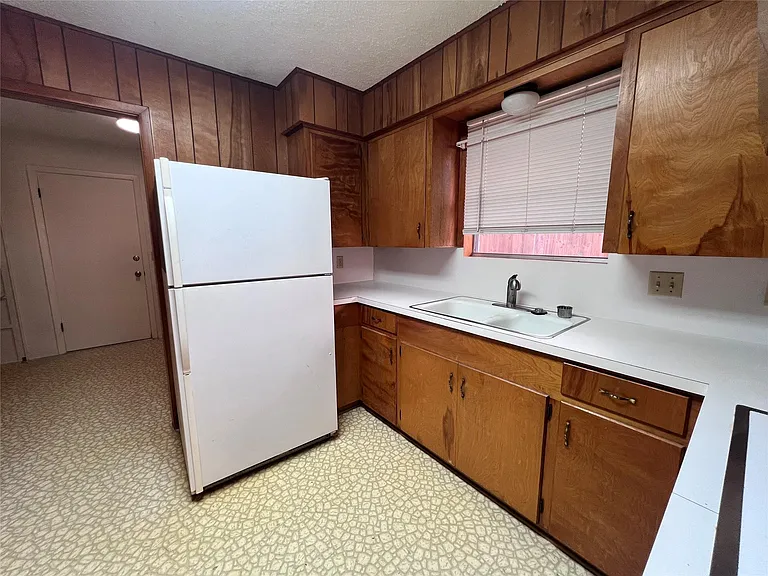 626 N Resident St — Photo 13