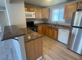 1675 S 2nd St APT C, Lebanon, OR 97355