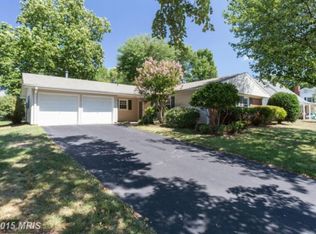 13300 Pearsall Ln, Fairfax, VA 22033