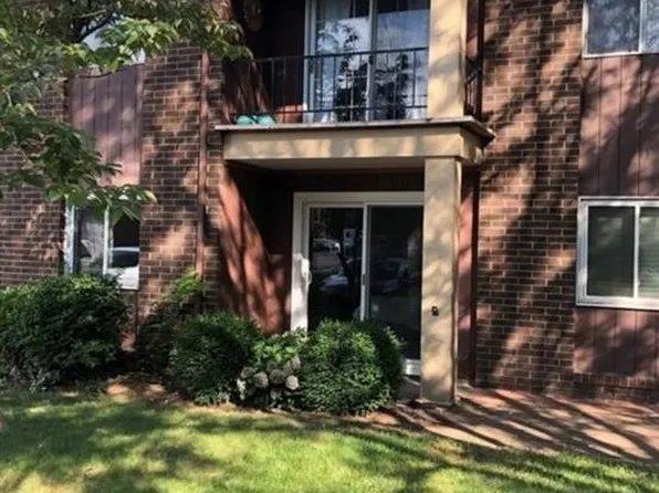 302 Presque Isle Blvd APT 201, Erie, PA 16505