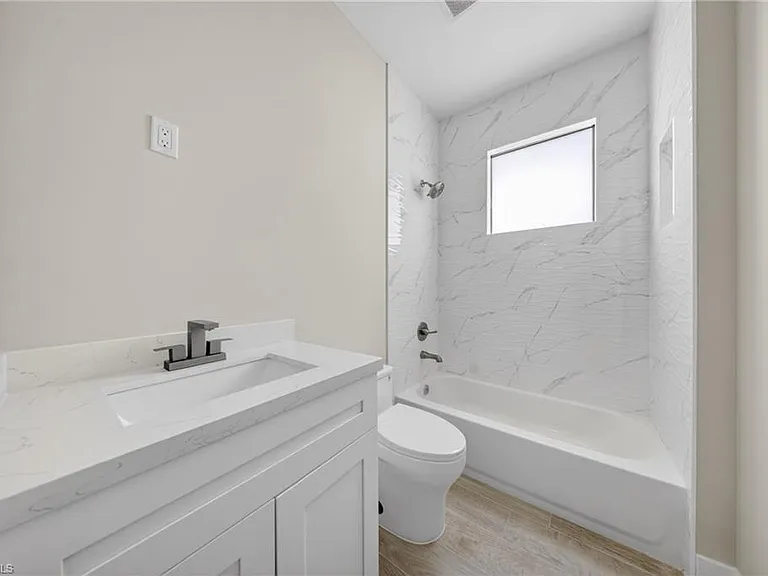 821 Moore Ave — Photo 30