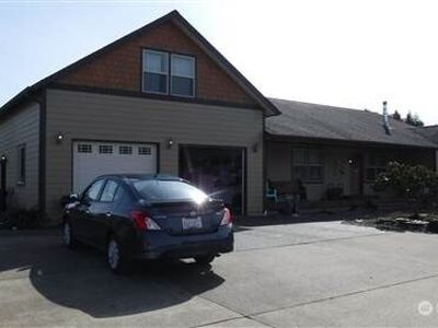 4 Martin Lane, Raymond, WA, 98577