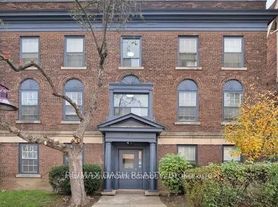 917 Saint Clair Ave W, Toronto, ON