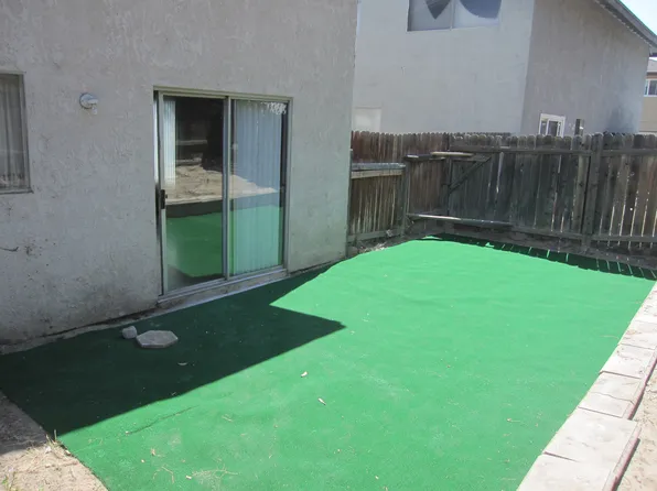 1561 E Fairfield Ct APT 3, Ontario, CA 91761