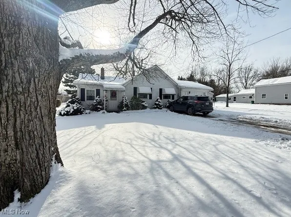 68 E Ashtabula St, Jefferson, OH 44047