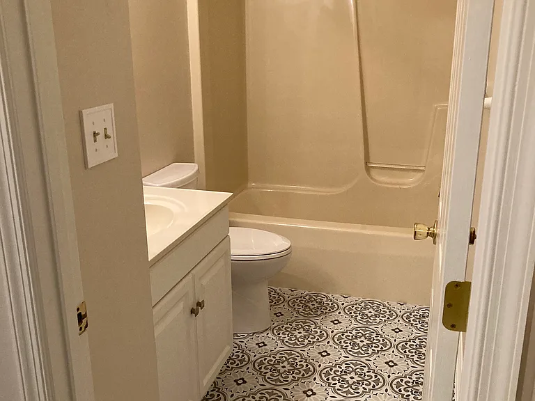 801 Albion Pl — Photo 30