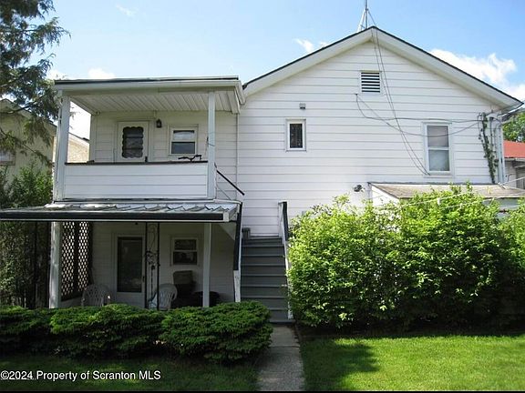 2nd image of 427 Willow St #L-15