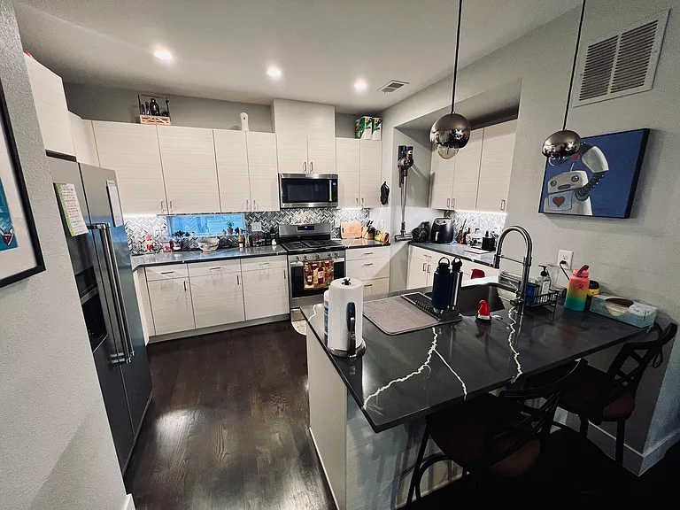1581 Grove St #1 — Photo 9