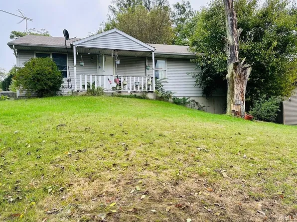 212 Blackport Dr, Goshen, IN 46528