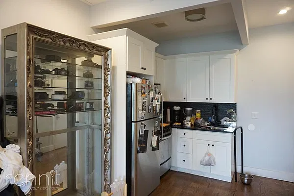 Rented by Rennit Inc. | media 67