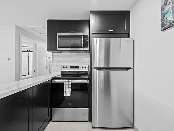 4th image of 2654 NE 18th St