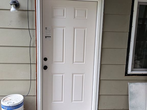 4th image of 922 8th Ave APT 1