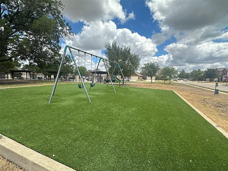 8925 Sierra Trl — Photo 14