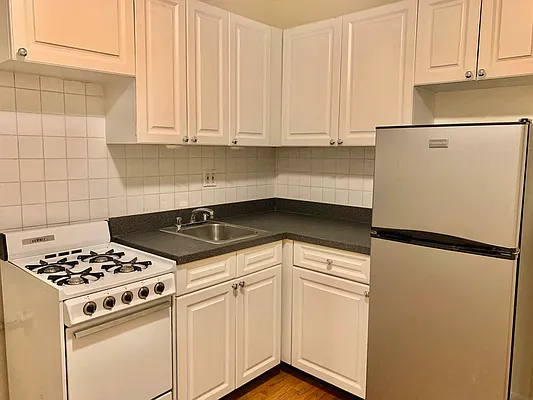 Rented by Oxford Property Group | media 4