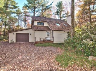 126 Long View Ln, Pocono Pines, PA 18350