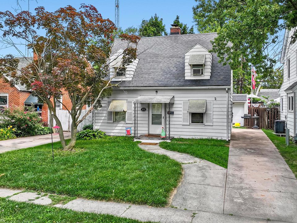 1st image of 434 California Blvd