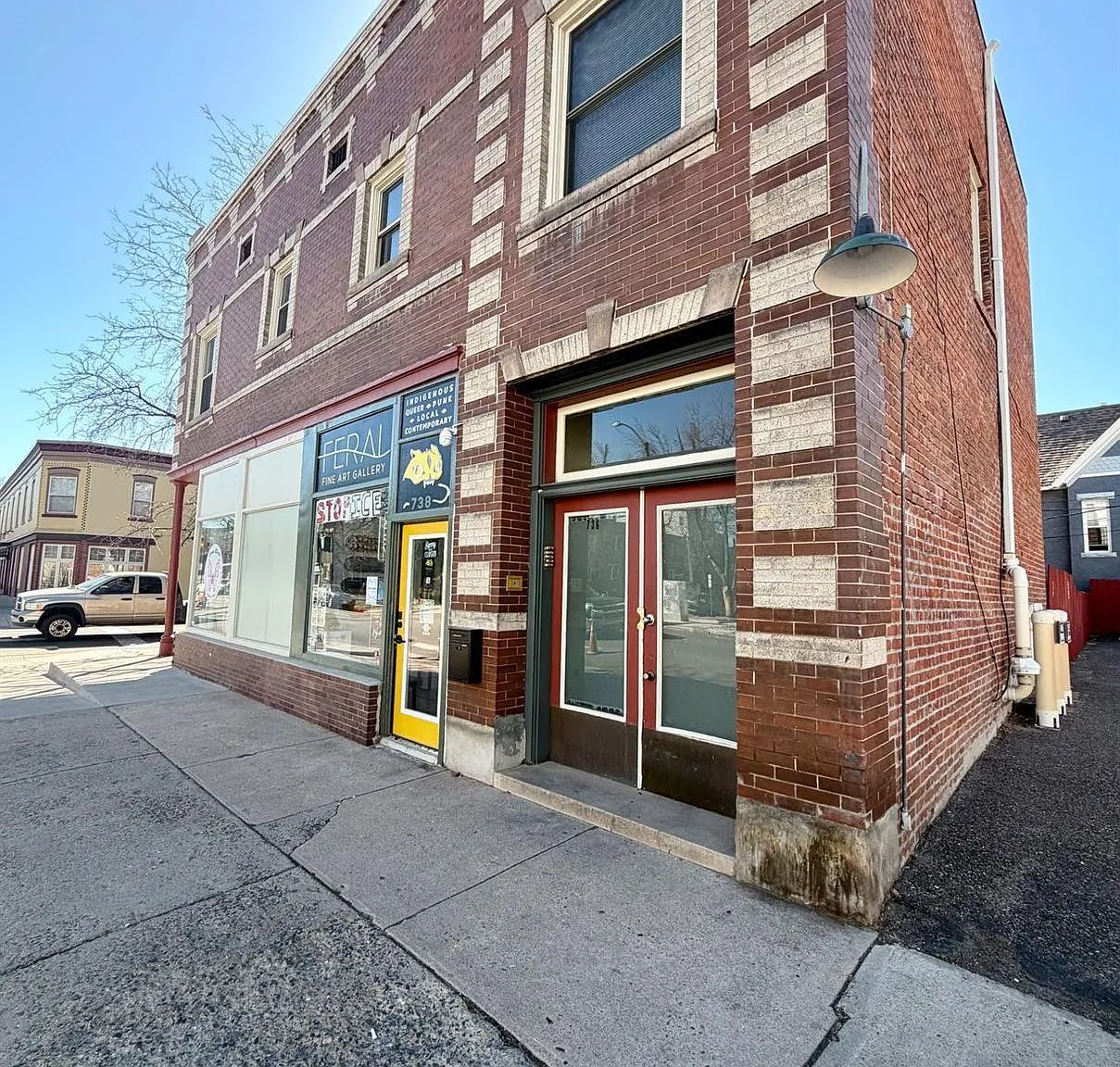 736 E 18th Avenue — Photo 3
