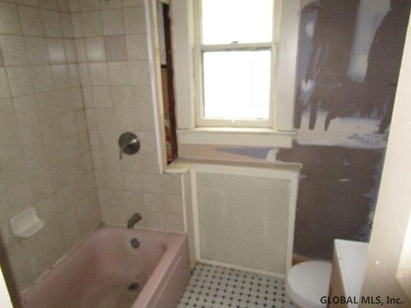 3rd image of 36-38 MORRIS Street