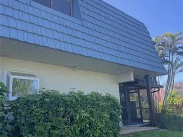 9342 Tradewinds Ave, Seminole, FL 33776