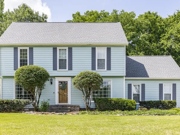 1149 Hunters Chase Dr, Franklin, TN 37064