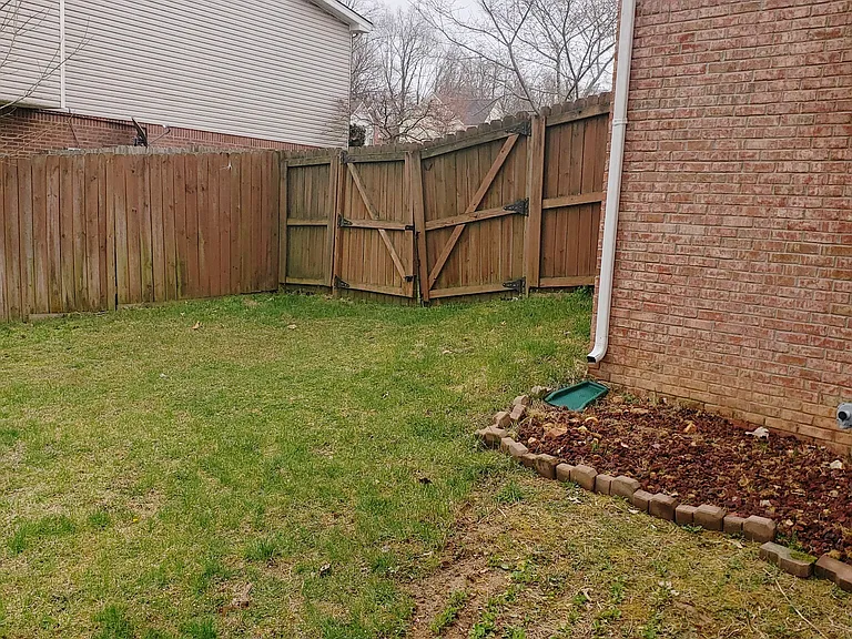 652 Winding Bluff Way — Photo 32