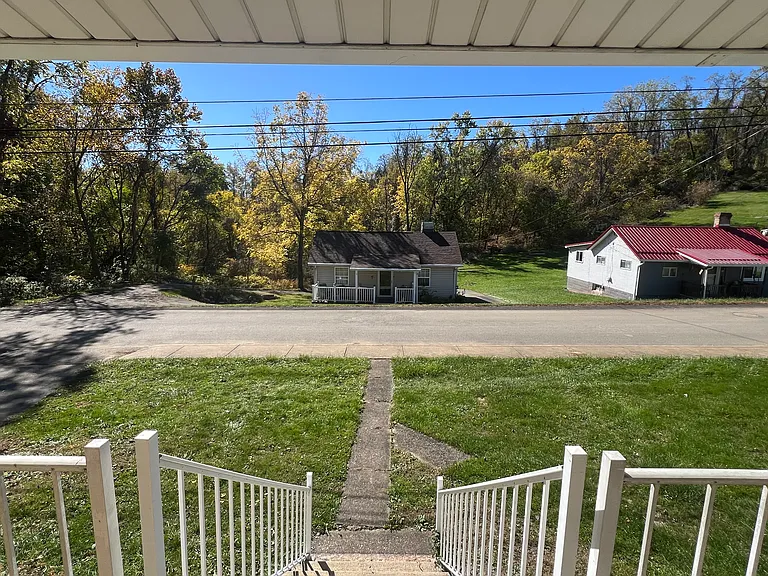 52 Hickory St — Photo 24