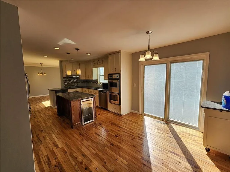 885 Melody Ln — Photo 14
