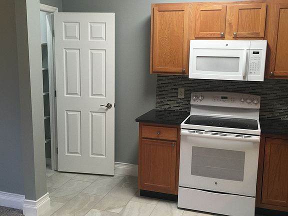 5th image of 4484 Mayhew Ave. #6