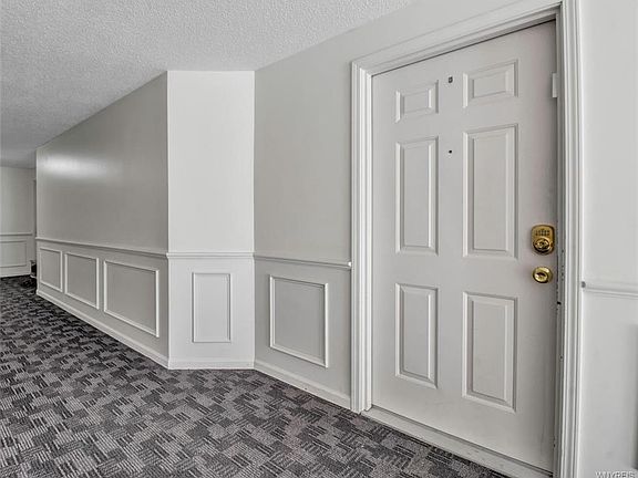 3rd image of 16 Appletree Ct APT 6