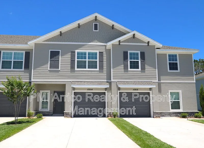 3 bed, 2.5 bath, 1852 sqft, $2,430 — Photo 1