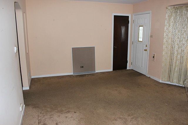 1st image of 1911 Newcastle Ave