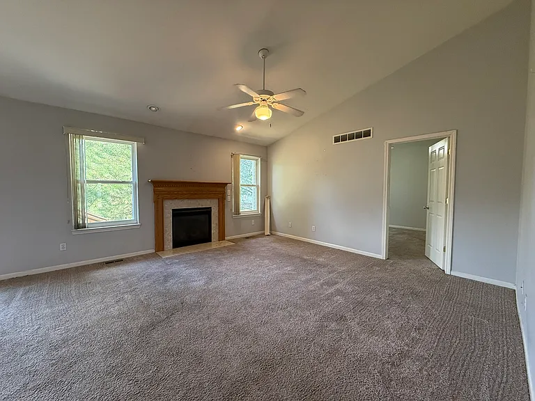 1788 Wexford Dr — Photo 6