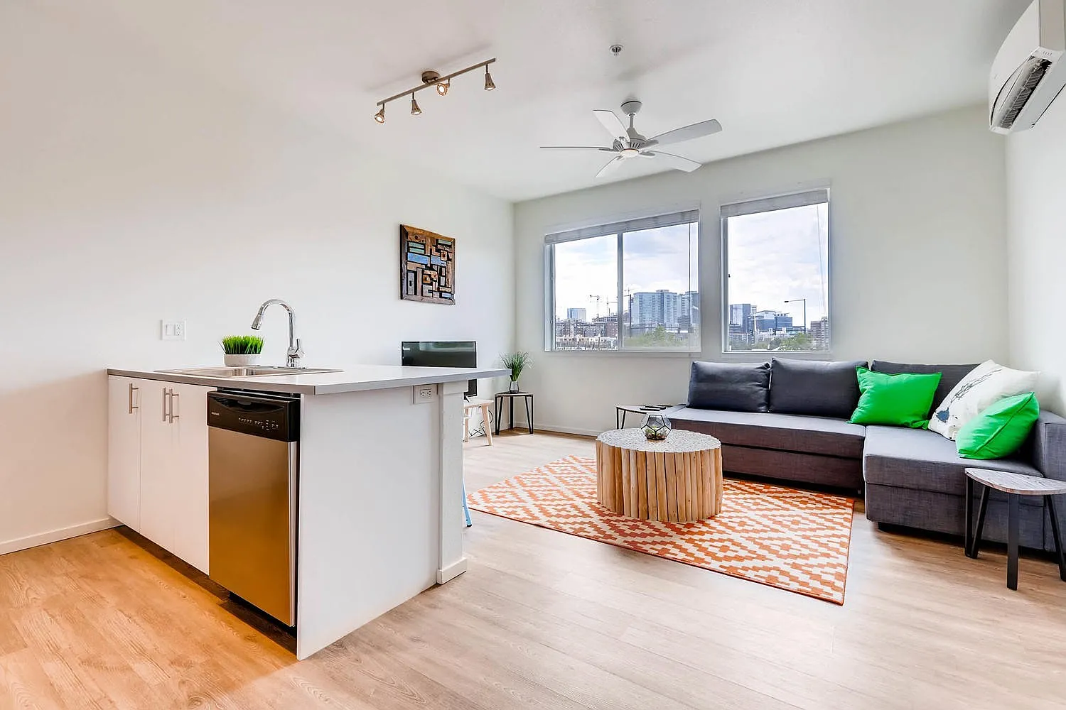1 bed, 600 sqft, $1,525 — Photo 2