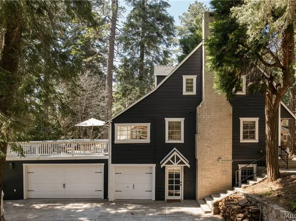 920 Oak Rd, Lake Arrowhead, CA 92385