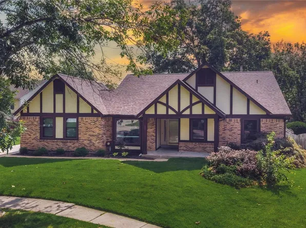 6844 River Hollow Ct, Saint Louis, MO 63129