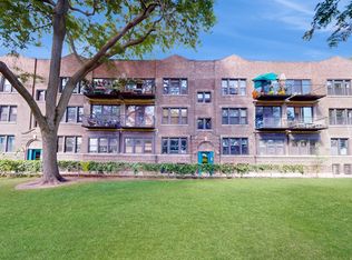 1126 W Farwell Ave #2N, Chicago, IL 60626