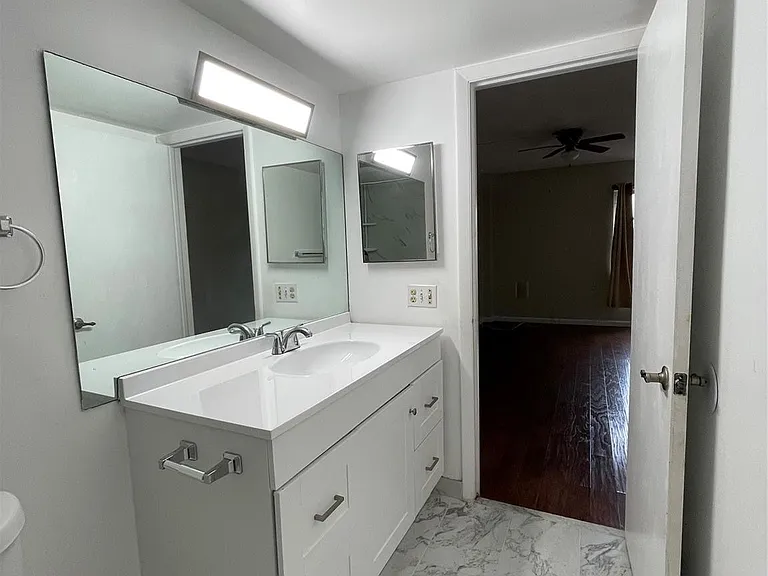 4158 Inverrary Dr #111 — Photo 29
